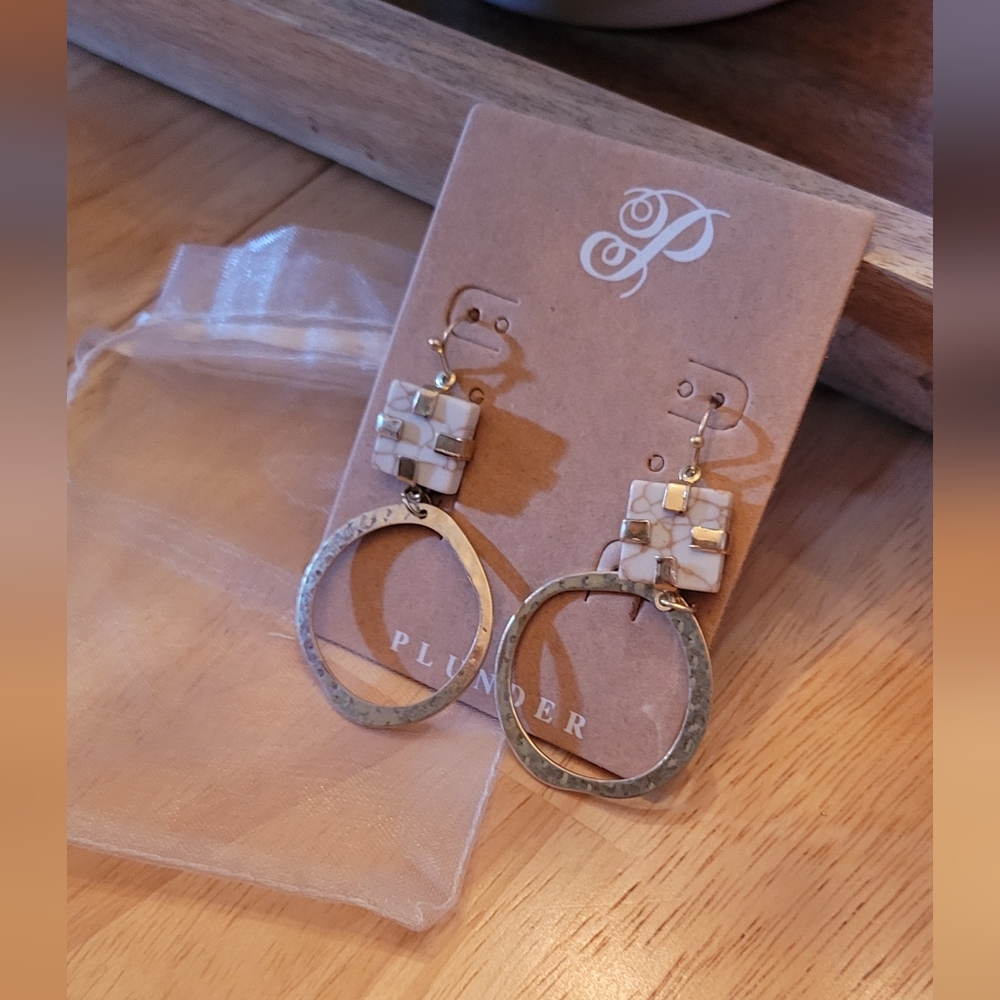 Plunder Matte Gold Earrings